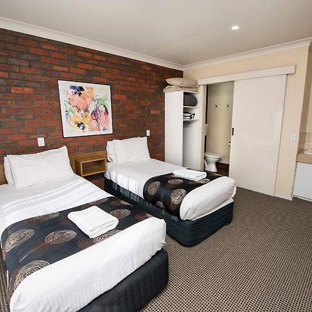 Jacaranda Holiday Units Swan Hill Bagian luar foto